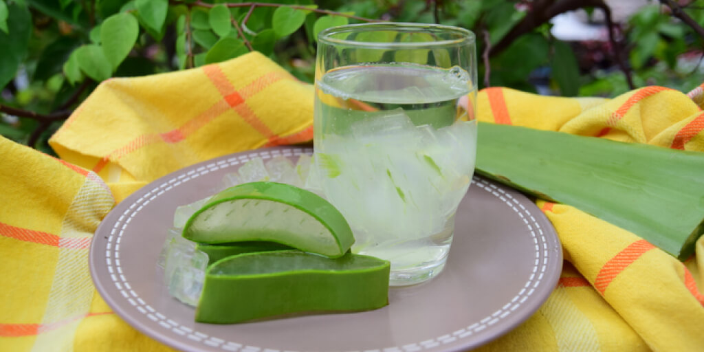 How to Make Your Own Aloe Water