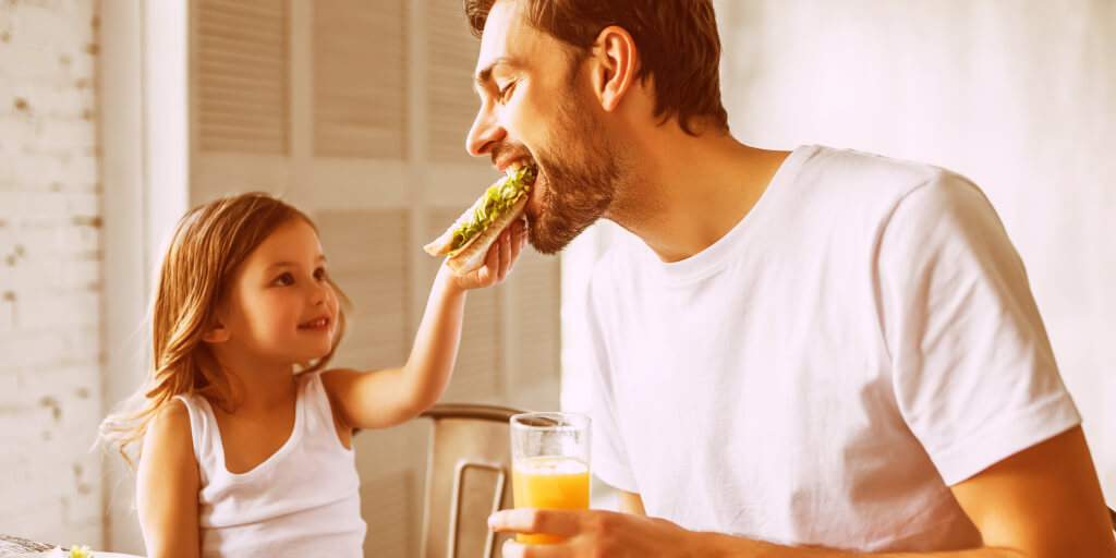 Top 10 Tips for Raising Happy, Healthy Kids_Encourage Kids