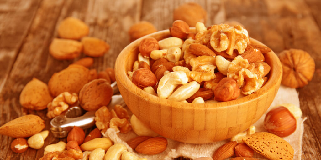 Zinc Benefits For Your Health and Top 7 Zinc-Rich Foods_Nuts